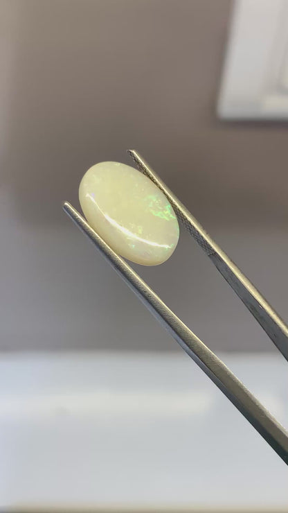 Natürlicher Feueropal - 4,00 Karat/4,44 Ratti