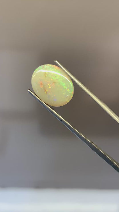 Natürlicher Feueropal - 4,00 Karat/4,44 Ratti