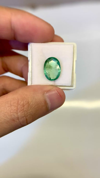 Natural Emerald -4.47 Carat/4.96 Ratti