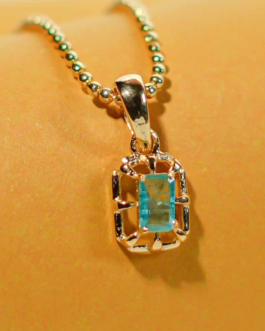 Natural Emerald Pendant - 1.25 Carat